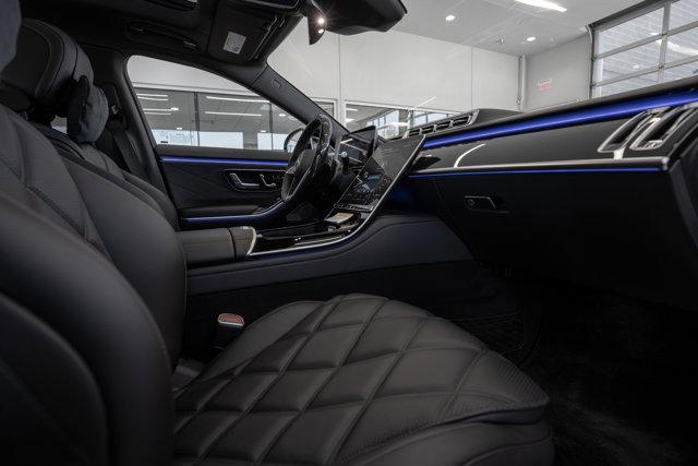 new 2024 Mercedes-Benz Maybach S 580 car, priced at $225,550