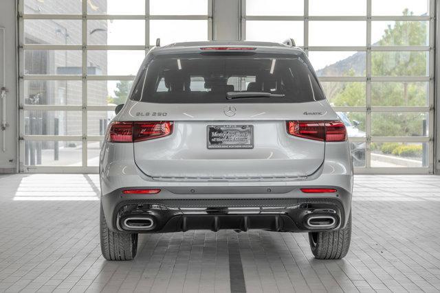 new 2025 Mercedes-Benz GLB 250 car
