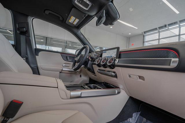 new 2025 Mercedes-Benz GLB 250 car