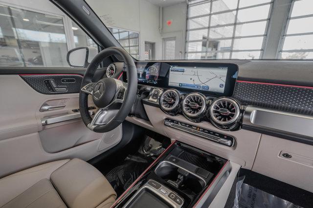 new 2025 Mercedes-Benz GLB 250 car