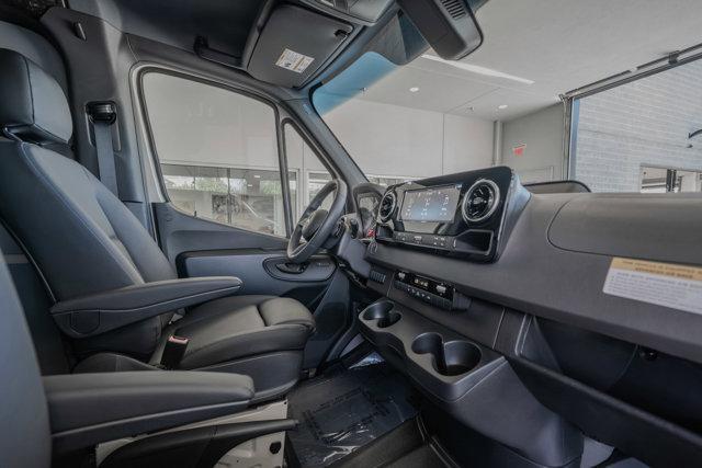 new 2025 Mercedes-Benz Sprinter 2500 car, priced at $68,639