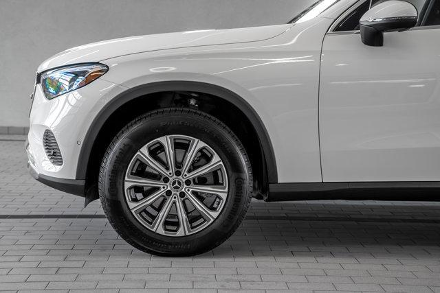 new 2024 Mercedes-Benz GLC 300 car, priced at $50,985