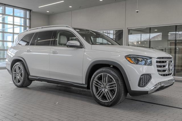 new 2025 Mercedes-Benz GLS 450 car, priced at $90,980