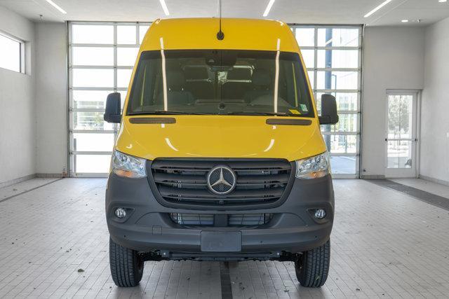 new 2024 Mercedes-Benz Sprinter 2500 car