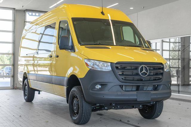 new 2024 Mercedes-Benz Sprinter 2500 car