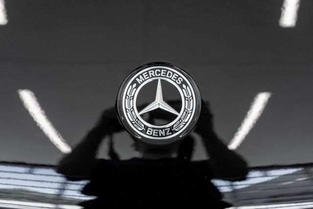 new 2025 Mercedes-Benz GLC 300 car, priced at $57,835