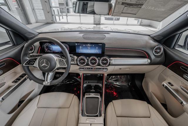new 2025 Mercedes-Benz GLB 250 car, priced at $51,420