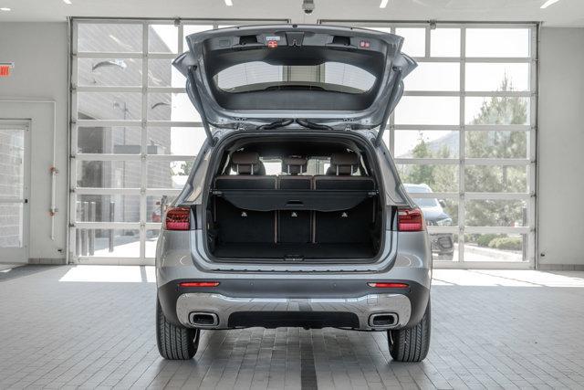 new 2025 Mercedes-Benz GLB 250 car, priced at $52,290
