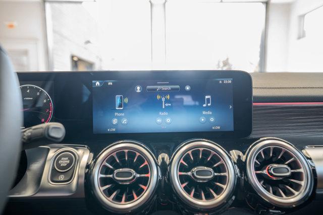 new 2025 Mercedes-Benz GLB 250 car, priced at $52,290
