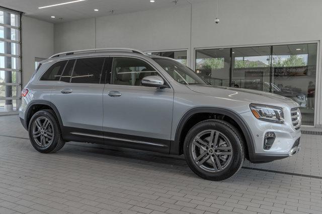 new 2025 Mercedes-Benz GLB 250 car, priced at $52,290