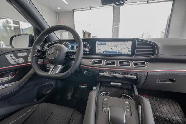 new 2025 Mercedes-Benz GLS 580 car