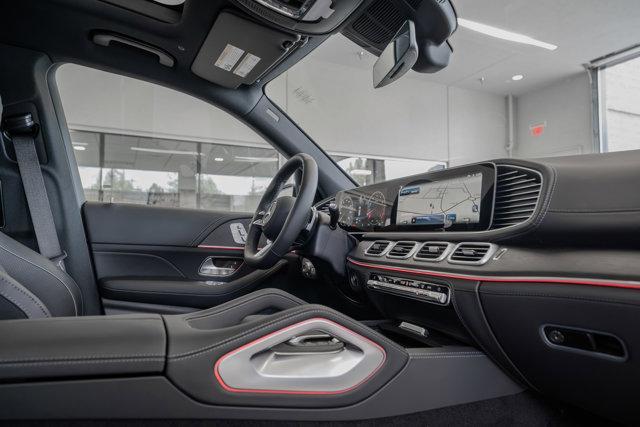 new 2025 Mercedes-Benz GLS 580 car