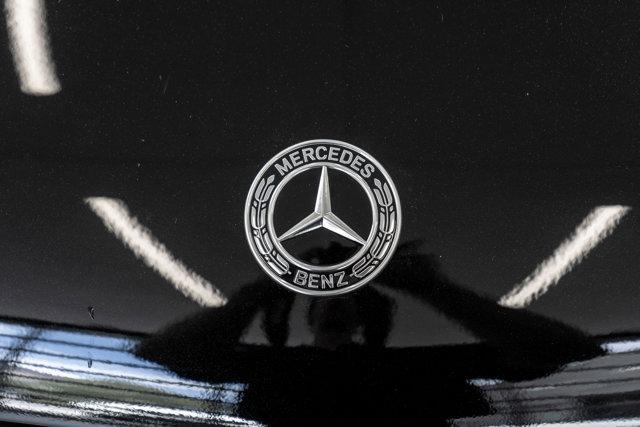 new 2025 Mercedes-Benz GLS 580 car