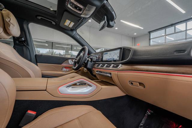 new 2025 Mercedes-Benz GLS 580 car, priced at $123,615