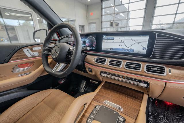 new 2025 Mercedes-Benz GLS 580 car, priced at $123,615