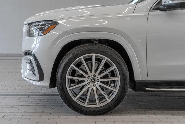 new 2025 Mercedes-Benz GLS 580 car, priced at $123,615