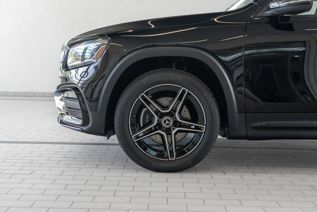 new 2024 Mercedes-Benz GLB 250 car, priced at $54,815