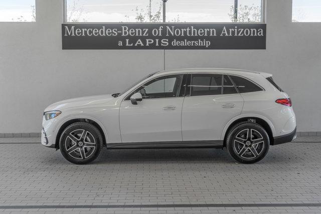new 2025 Mercedes-Benz GLC 300 car