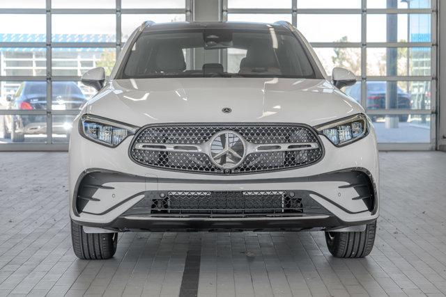 new 2025 Mercedes-Benz GLC 300 car