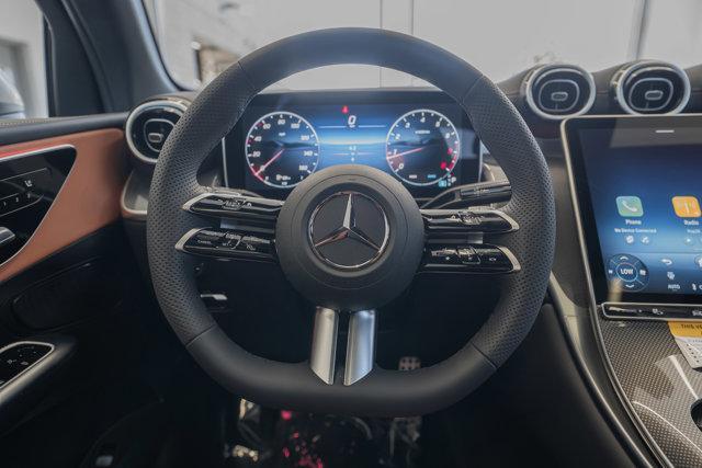 new 2025 Mercedes-Benz GLC 300 car