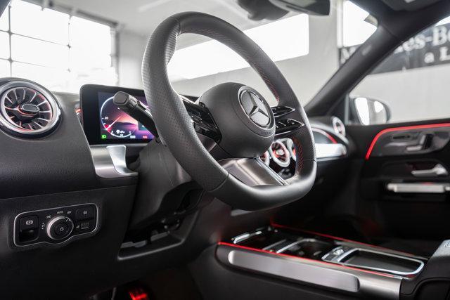 new 2024 Mercedes-Benz GLB 250 car, priced at $54,815