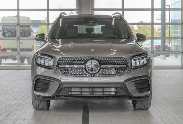 new 2025 Mercedes-Benz GLB 250 car