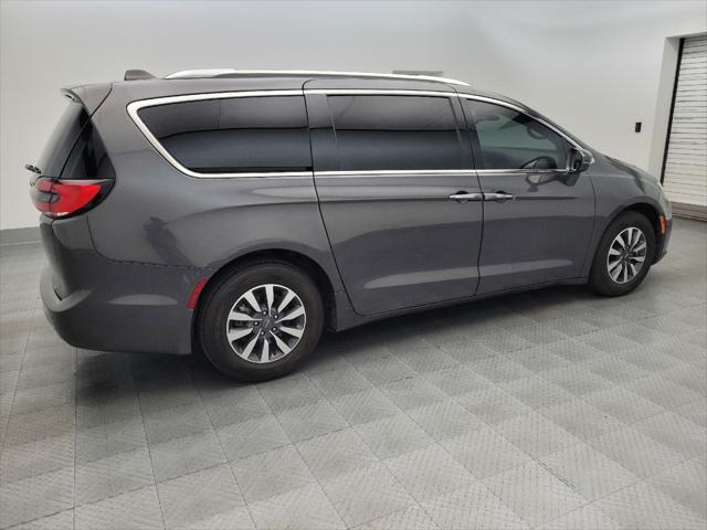 used 2021 Chrysler Pacifica car, priced at $19,895