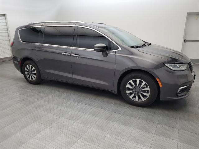 used 2021 Chrysler Pacifica car, priced at $19,895