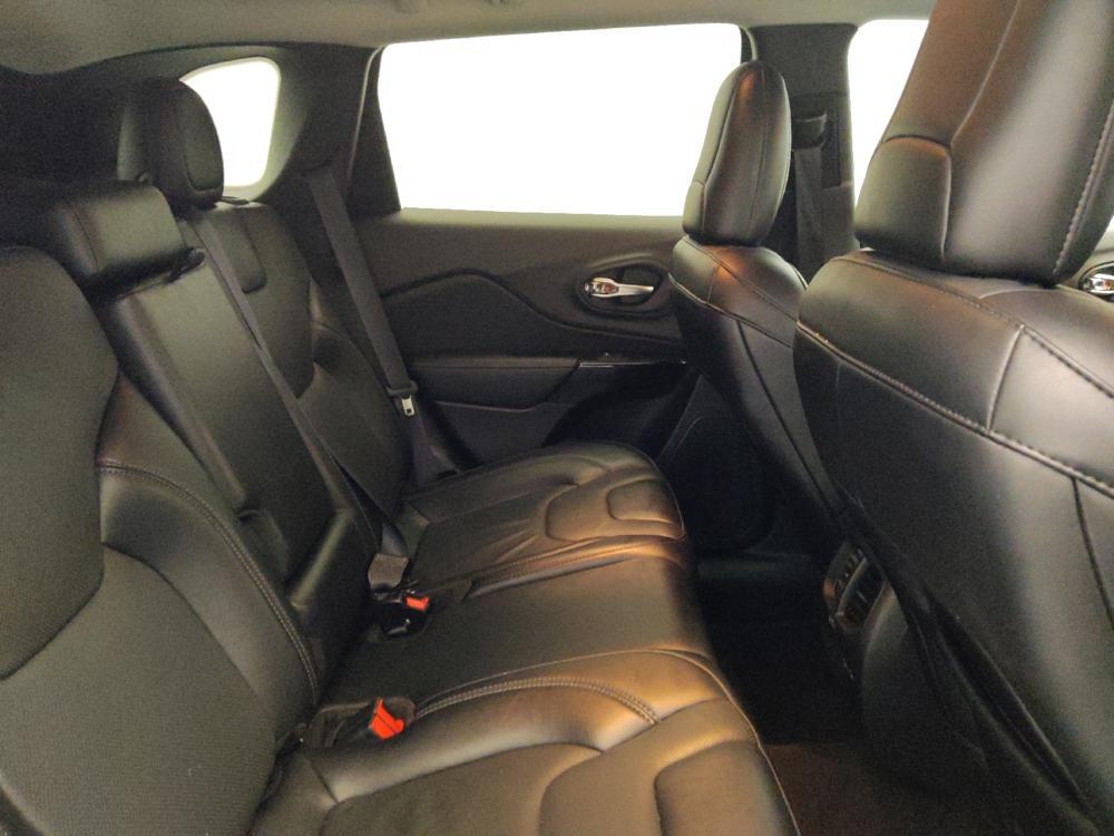 used 2023 Jeep Cherokee car, priced at $23,595