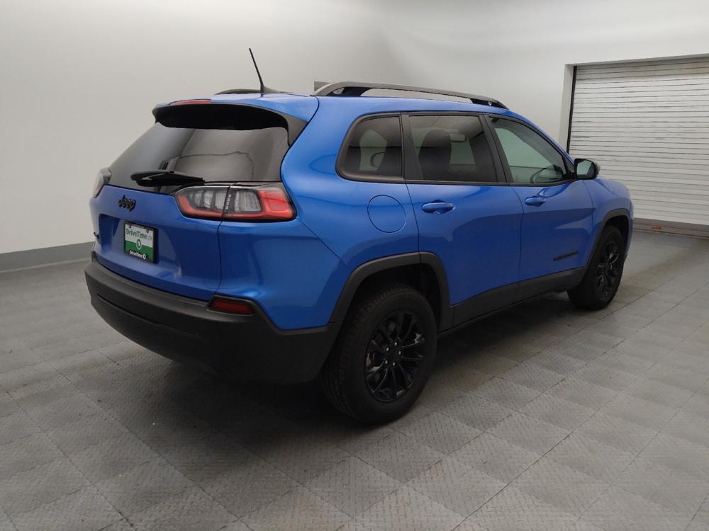 used 2023 Jeep Cherokee car, priced at $23,595