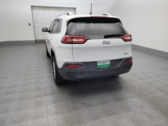 used 2016 Jeep Cherokee car, priced at $13,095