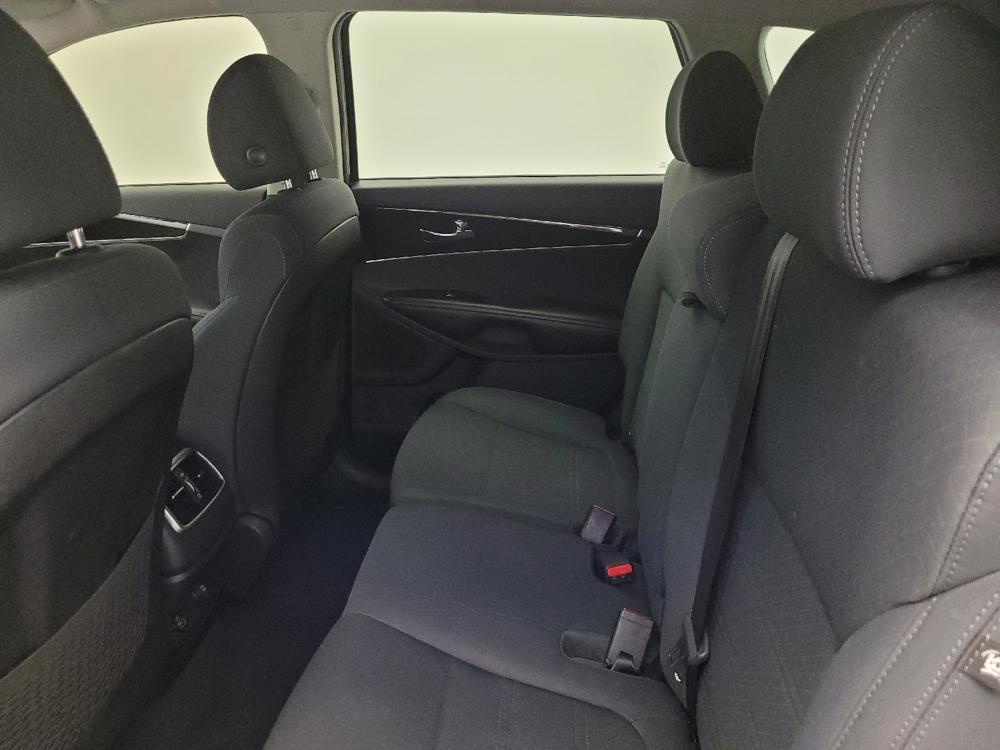 used 2019 Kia Sorento car, priced at $17,195