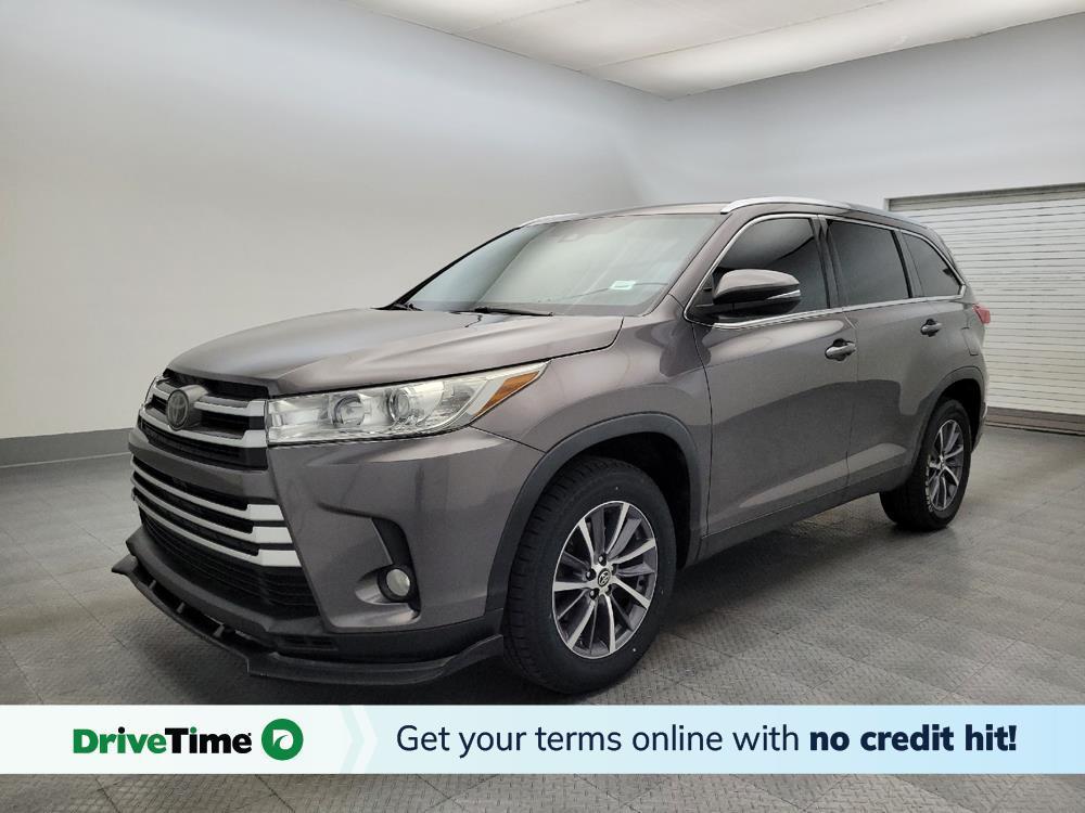 used 2019 Toyota Highlander car, priced at $24,195