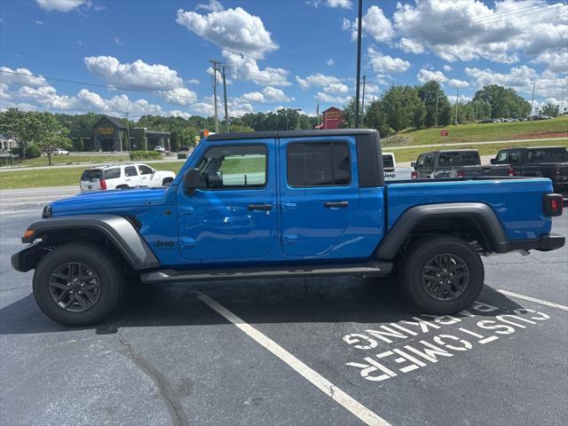 new 2025 Jeep Gladiator car, priced at $41,522