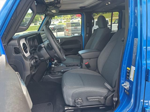 new 2025 Jeep Gladiator car, priced at $41,522
