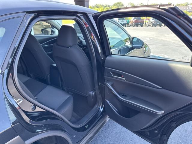 new 2025 Mazda CX-30 car
