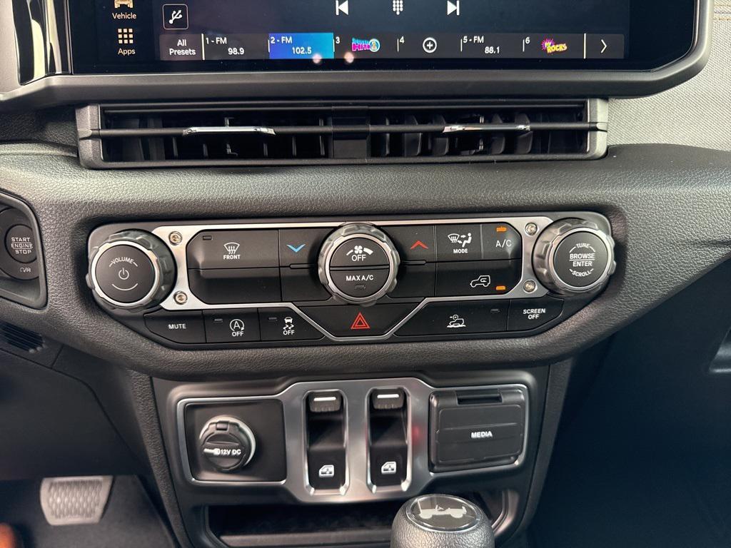 new 2026 Jeep Wrangler car, priced at $38,875