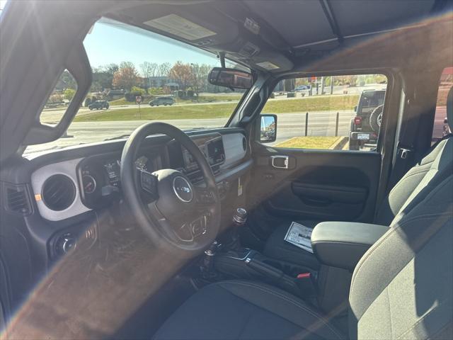 new 2025 Jeep Wrangler car, priced at $32,680