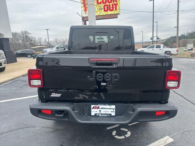 new 2025 Jeep Gladiator car, priced at $44,911