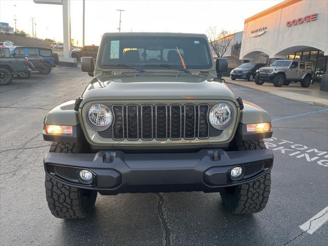 new 2025 Jeep Gladiator car, priced at $45,252