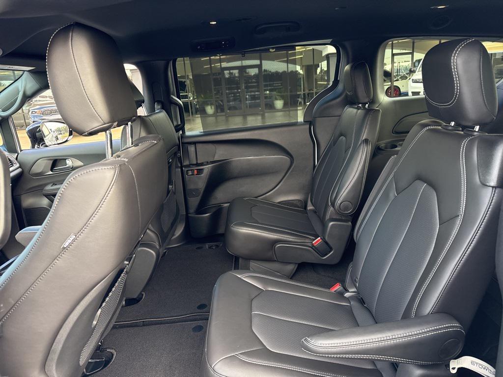new 2026 Chrysler Pacifica car, priced at $45,100