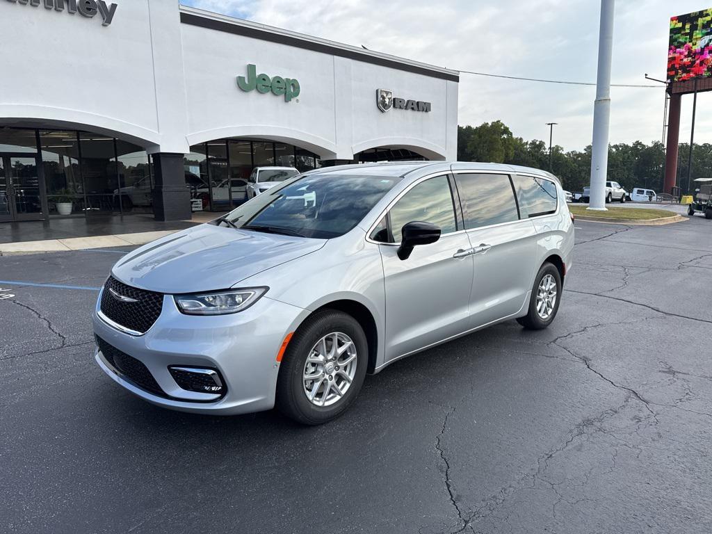 new 2026 Chrysler Pacifica car, priced at $45,100