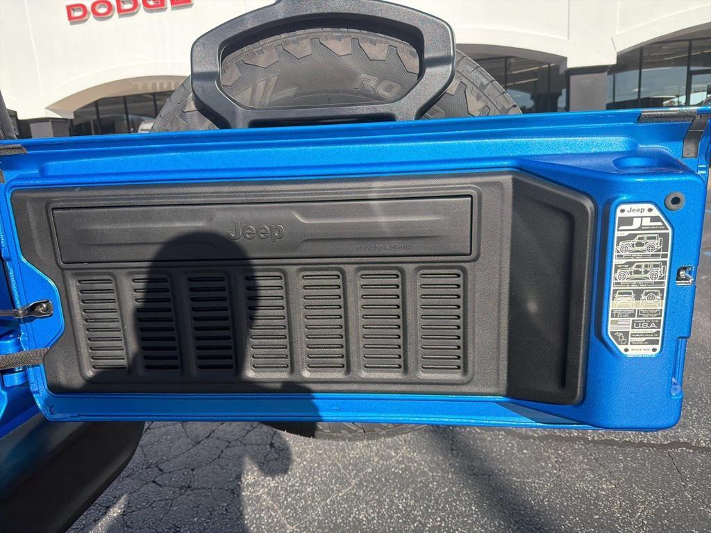 new 2026 Jeep Wrangler car, priced at $38,796