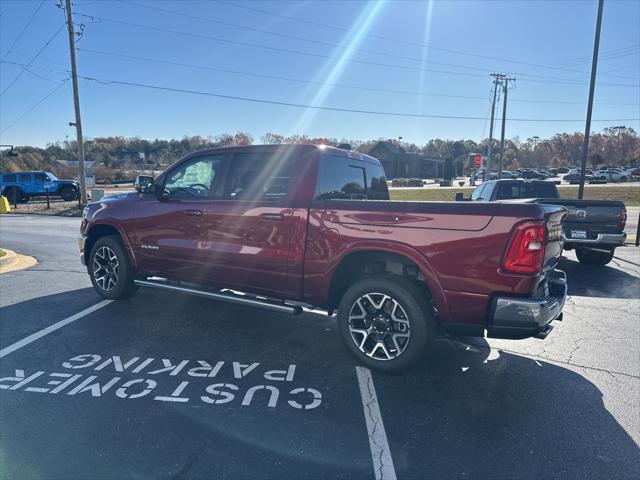 new 2025 Ram 1500 car, priced at $61,672