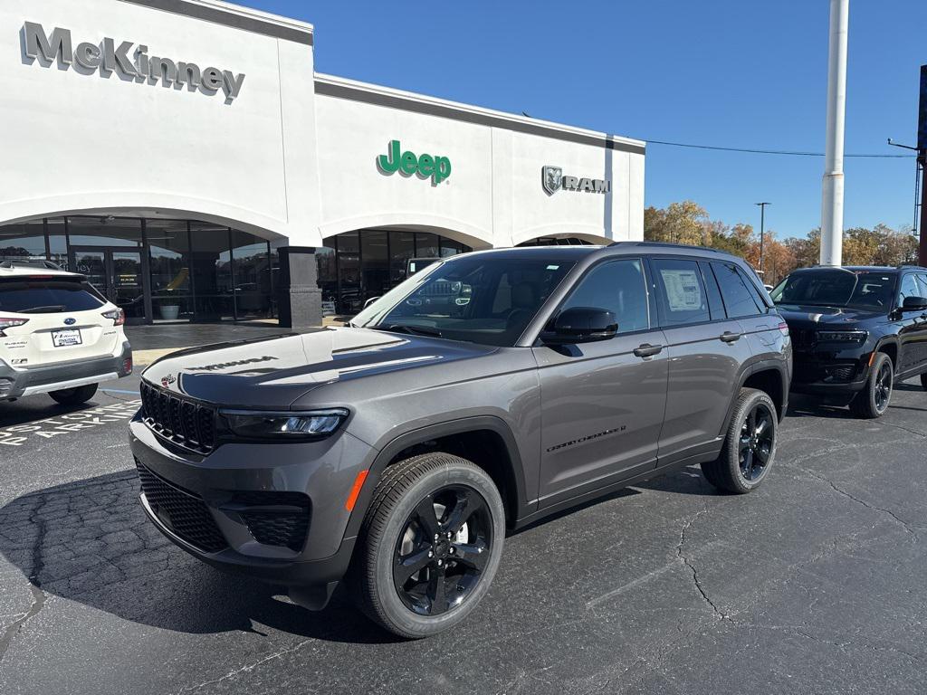 new 2025 Jeep Grand Cherokee car, priced at $40,873