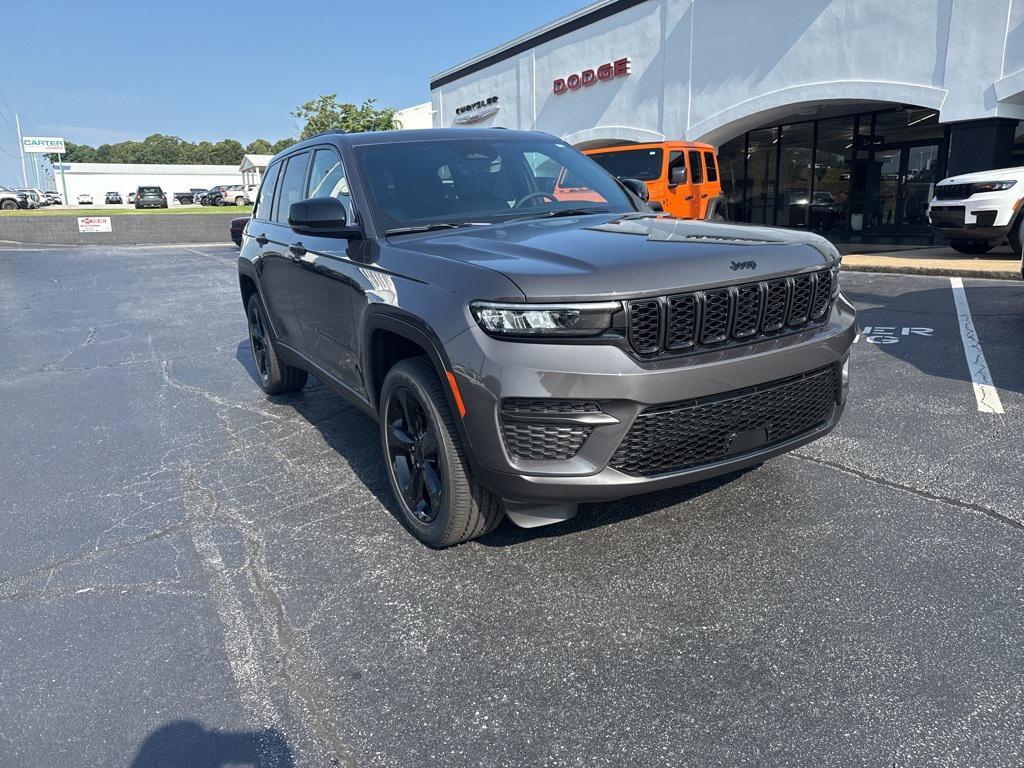 new 2025 Jeep Grand Cherokee car, priced at $40,408