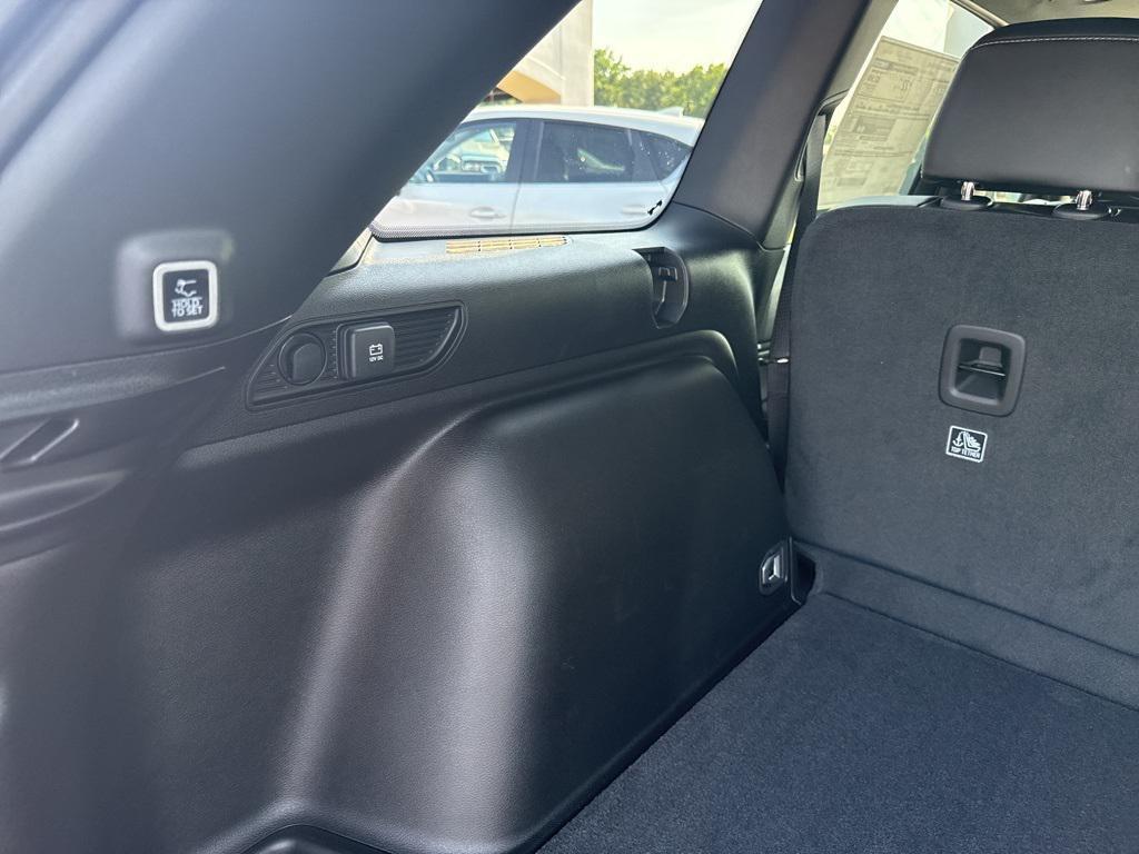 new 2025 Jeep Grand Cherokee car, priced at $40,408