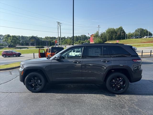 new 2025 Jeep Grand Cherokee car, priced at $46,375
