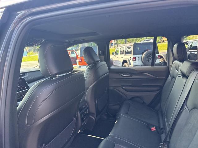 new 2025 Jeep Grand Cherokee car, priced at $46,375