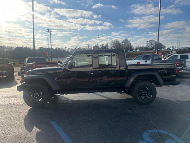 new 2025 Jeep Gladiator car, priced at $39,953